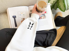 Load image into Gallery viewer, Dog Mama Sweater