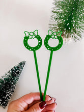 Load image into Gallery viewer, Christmas Wreath Drink Stirrers
