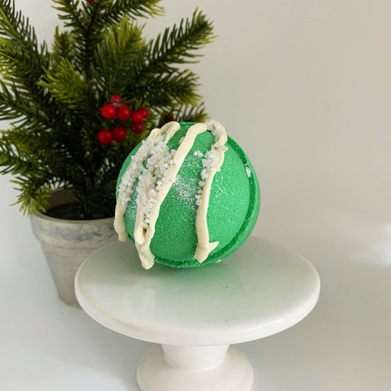holiday bath bomb